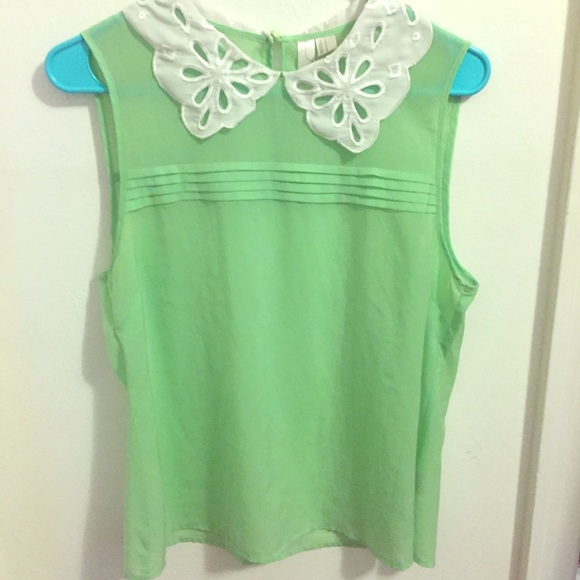 Forever 21 Tops - GREEN PETER PAN COLLAR FOREVER 21 EXCLUSIVE TOP